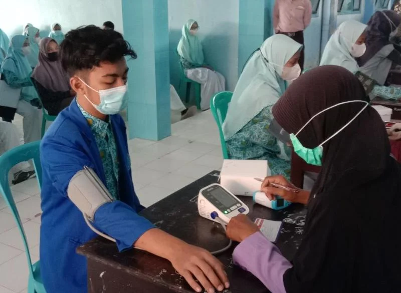 Pondok Modern Paciran Gelar Vaksinasi