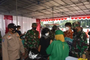 Vaksinasi di UMY Ditinjau Danrem