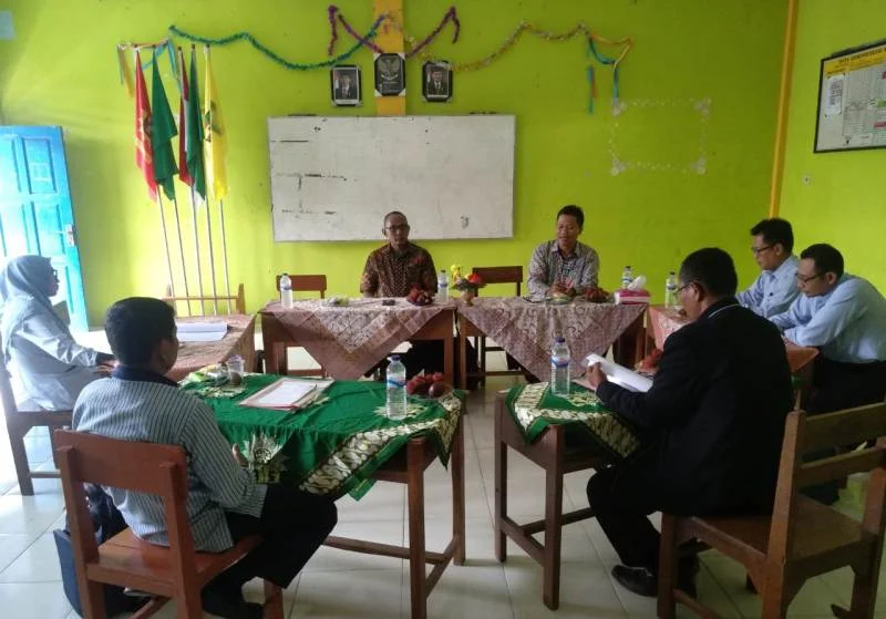 Majelis Dikdasmen Kunjungi Sekolah yang Mulai Kegiatan Belajar pada Jam ke Nol