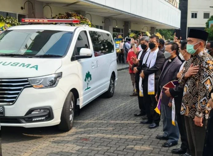 Wagub Papua Meninggal, Menko PMK Lepas Jenazah