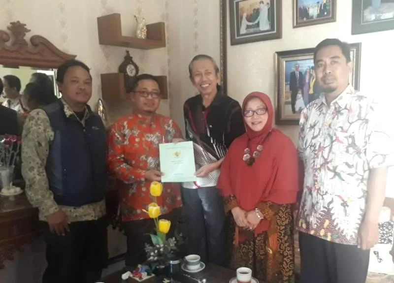 Matsamutu Bangun Pesantren, Profesor Langsung Wakafkan Tanahnya