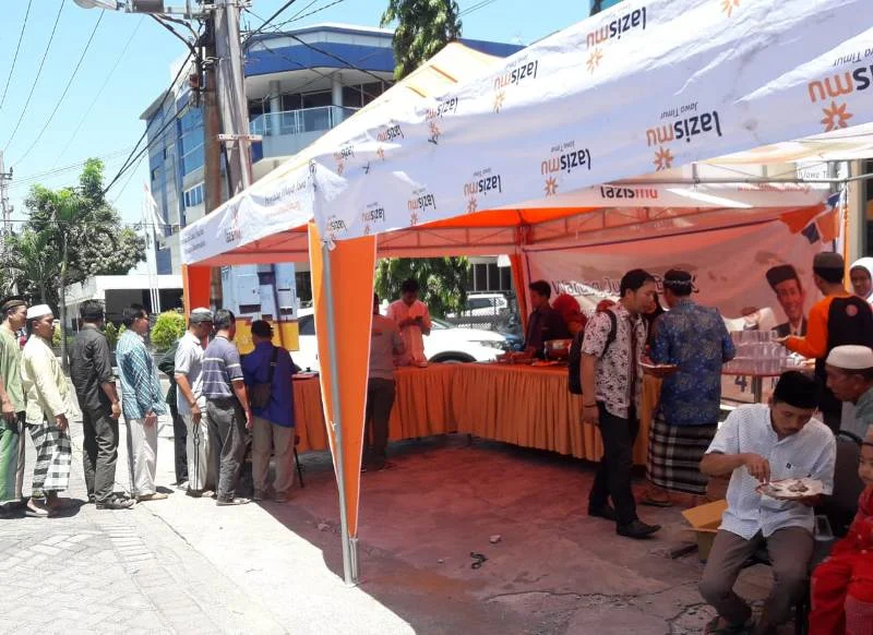 Warung Jumat B41K Lazismu Membawa Keberkahan