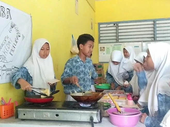 Kedai Mutuba, Belajar Bisnis di Sela Jam Sekolah