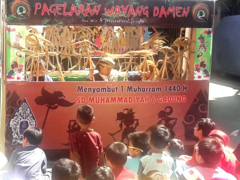 Ada Pertunjukan Wayang Damen ala Sunan Kalijaga di Sekolah Ini