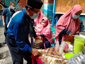 Kami Tidak Jual Kurungan tapi Jual Burungnya, Tips Sekolah Kreatif
