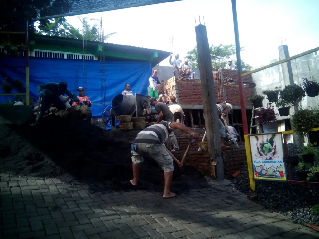 Jika Wali Murid Ikut Kerja Bakti Bangun Fisik Sekolah