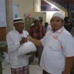 Di Gerakan Subuh Berjamaah, Lazismu Surabaya Bagikan 100 Paket Sembako
