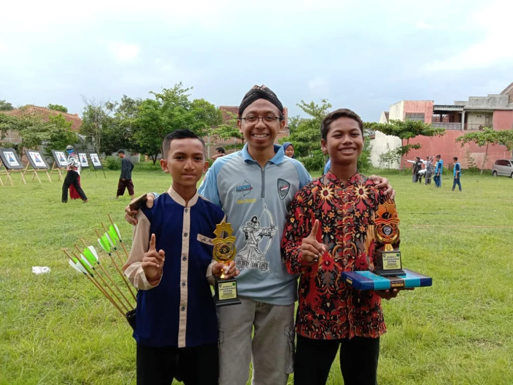 Ponpes Al Mizan Juara Panahan Ponorogo Horsebow 2020