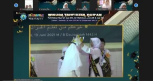 Gunakan HP, Siswa Ini Hafalkan Tiga Juz Al-Quran