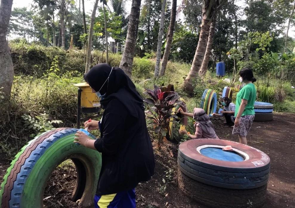 Mahasiswa PMM UMM Beri Sentuhan Wisata Rajut Indah Malang