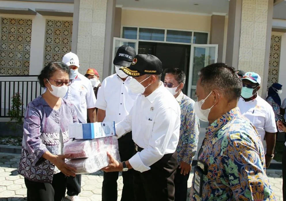 Jelang PON, Menko PMK Ajak Warga Papua Percepat Vaksinasi