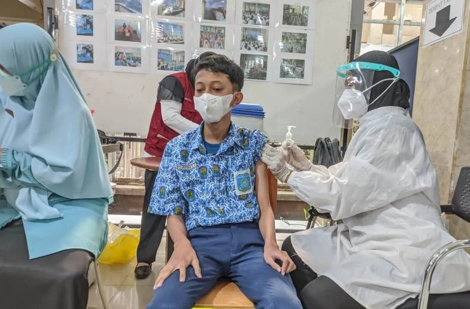 Vaksinasi SMP Musasi Bikin Tenang Wali Siswa