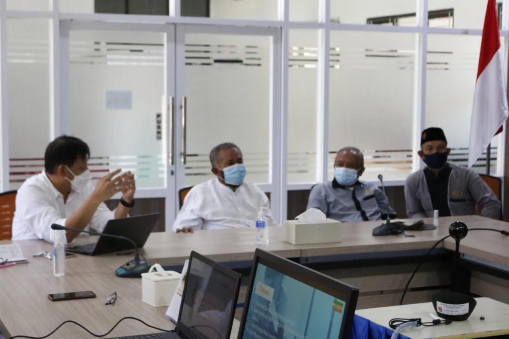 LOG-Mart GKB Mendapat Kunjungan Tiga PCM dari Surabaya