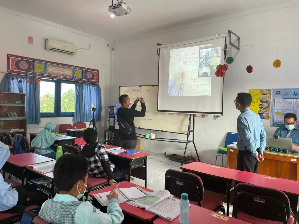 Hybrid Learning SDMM Diliput Metro TV