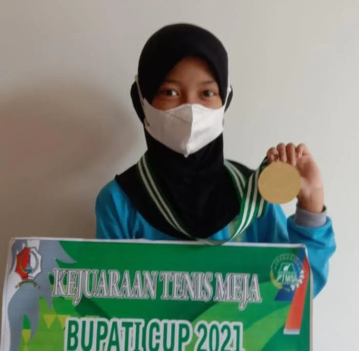 Petenis Meja Cilik MI Mutu Kedungadem Juara Bupati Cup