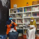 Siswa Spemdalas Berbagi Tips Menulis Cerpen di SD Mugeb