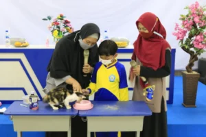 Explore Day SDM 3 Ikrom Bahas Jenis Kucing dan Cara Merawatnya
