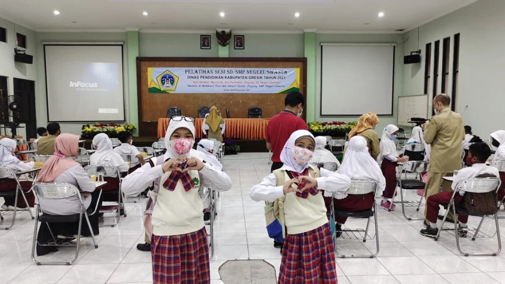 Dua Siswa SD Almadany Ikuti Pelatihan Seni Dispendik Gresik