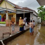 Cerita di Balik Aisyiyah Tanggul Baksos Banjir Pondok Joyo