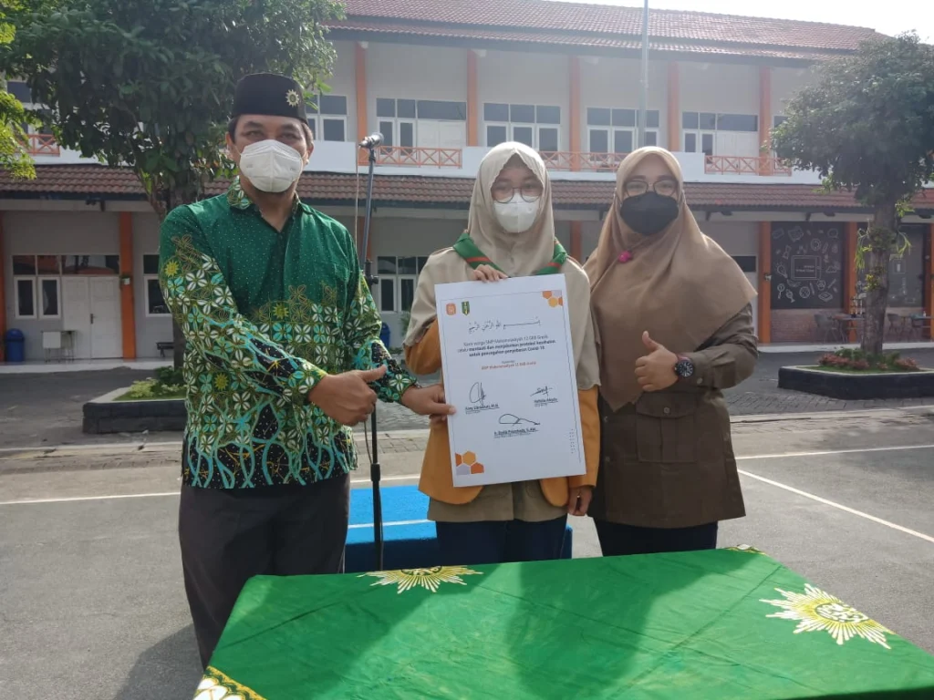 Siswa Spemdalas Teken Komitmen Prokes