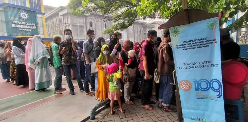 Makan Gratis Borong PKL, Cara PDM-PDA Sidoarjo Rayakan Milad