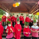 Cara Siswa SD Almadany Meriahkan Hari Guru Bikin Kaget Kepala Sekolah