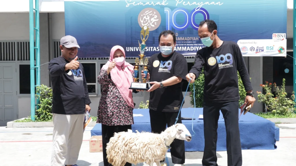 Unik, UMG Gelar Lomba Berhadiah Hewan Ternak