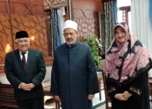 Candaan Syaikh Al-Azhar saat Bertemu Din Syamsuddin di Kairo