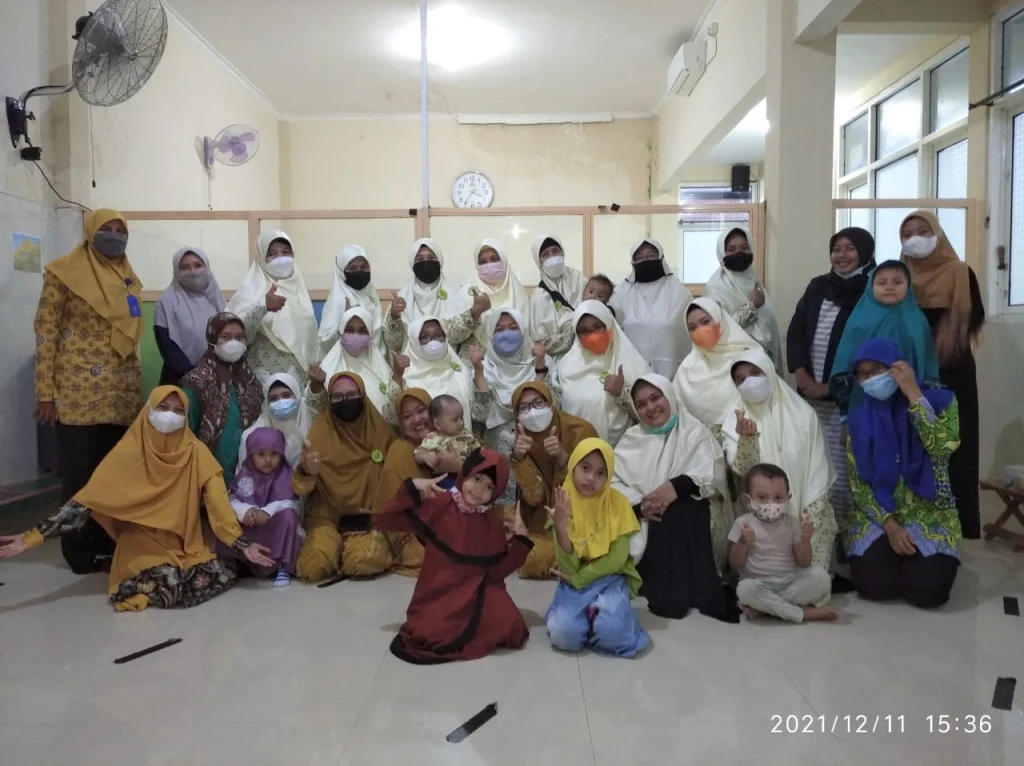 Turba PDNA Gresik ke Manyar Disertai Penggalangan Dana Semeru