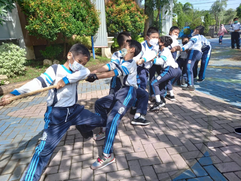 Lepas Penat, Aneka Lomba Warnai Classmeeting Berlian School