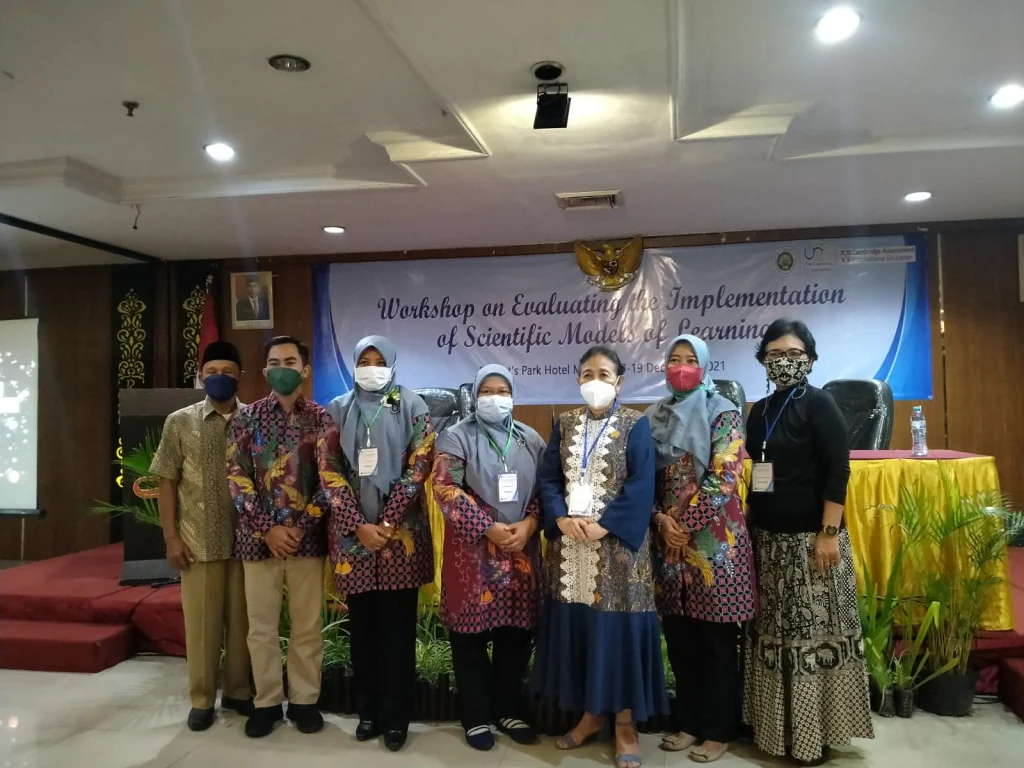 Ikuti Workshop di BPLP UM Malang, Guru SDMM Dapat Surprise