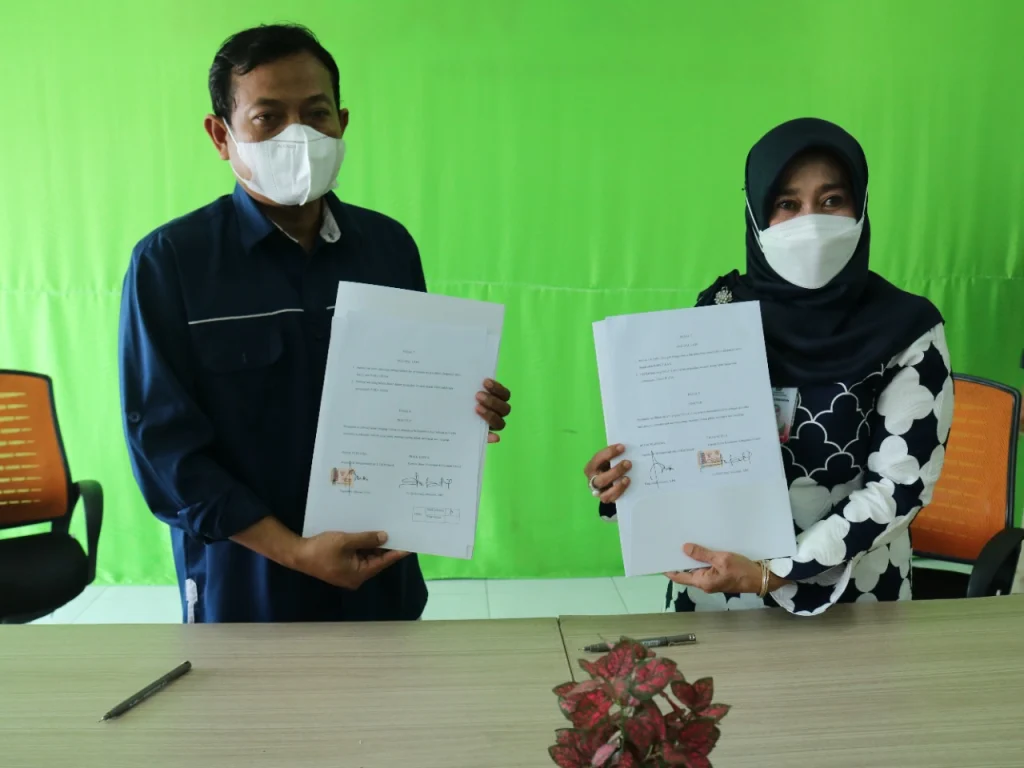 Berlian School-Dinas Kesehatan Teken MoU