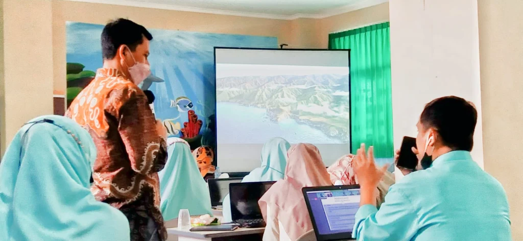 Belajar Menulis Asyik di SD Musix