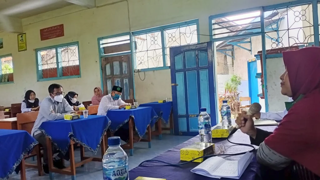 Mahasiswa STIT Muhammadiyah Bojonegoro PPL di MAM 1 Sumberrejo
