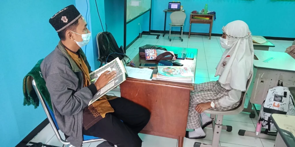 Saat Dzakiyah Mengejar Hafalan Al-Quran