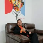 Maju dengan Kepala Sekolah Abnormal Bersenjatakan Diabram