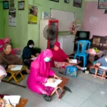 Semangat Membara Pengelola PAM Nyai Walidah Belajar Bahasa Arab dan Inggris