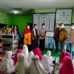 50 Santri PAM Nyai Walidah Terima Donasi dari PT PAL dan Indonesia Power
