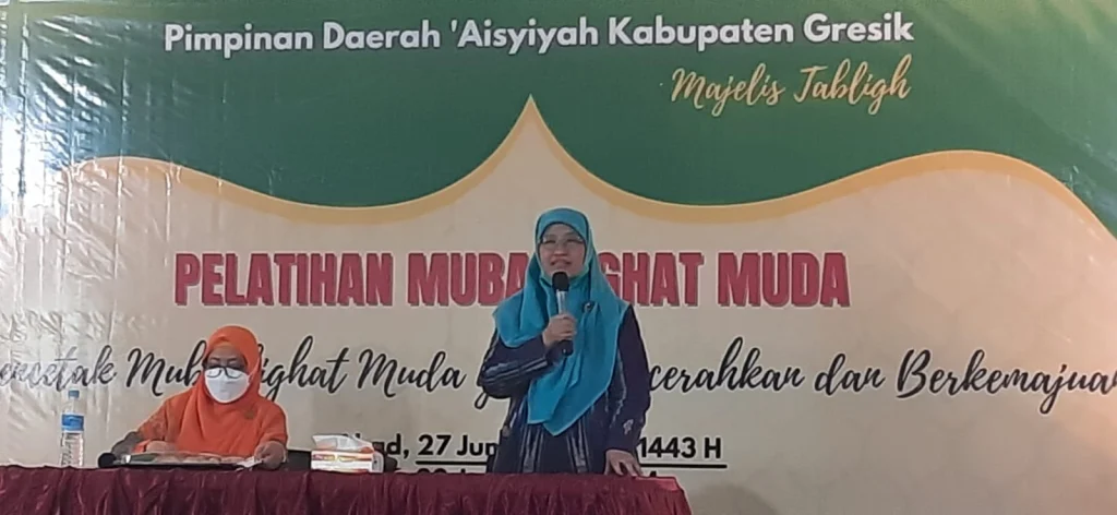 Dai Cengengesan Dibahas di Pelatihan Mubalighat Muda