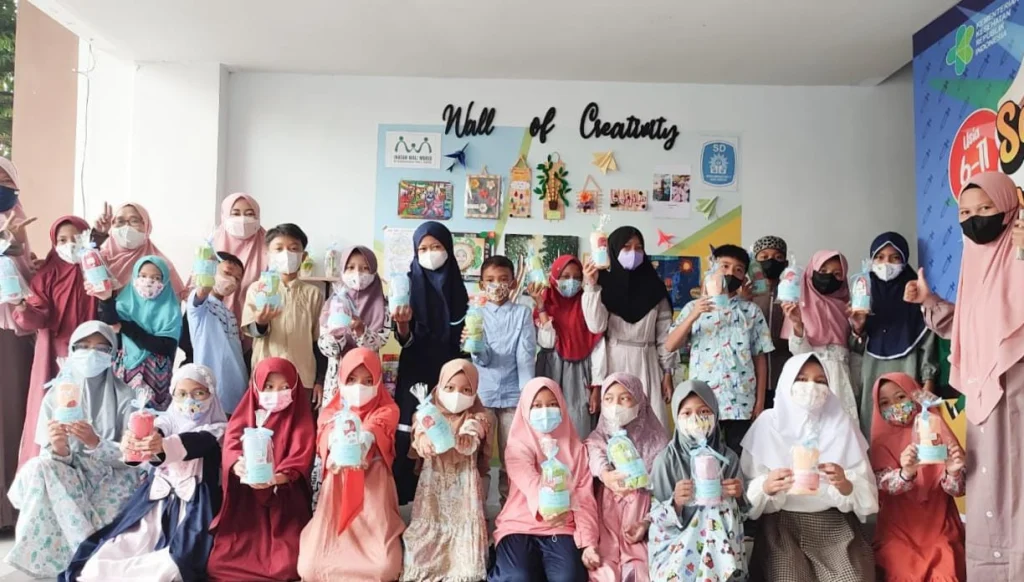 Tampung Kreativitas Siswa, Ikwam Berlian Sulap Dinding Sekolah