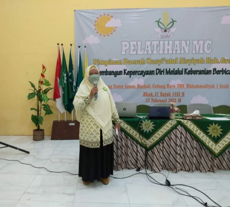 Nasyiah Gresik Mengadakan Pelatihan MC, Ini Motifnya