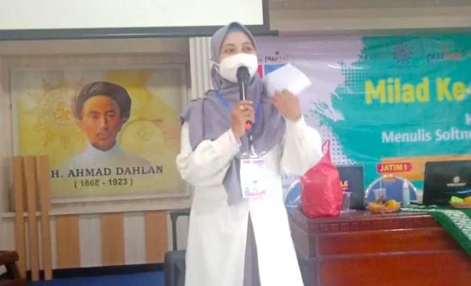 Nyanyian Sulis yang Ademkan Gedung Dakwah