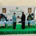 Dikunjungi Tamu Samarinda, PDM Surabaya Jelaskan Rumah Tusuk Sate