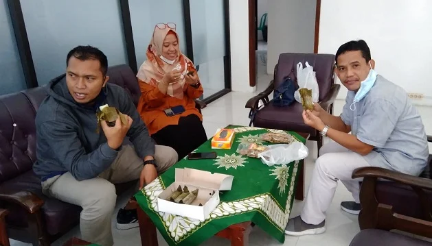 Pedasnya Arem-Arem Banyuwangi