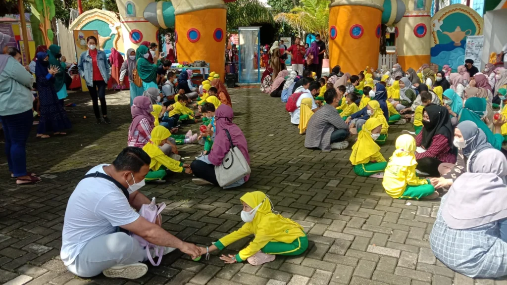 Outbound Parenting PAUD ABA Percontohan, Eratkan Orangtua-Anak