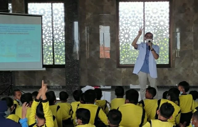 Dokter Muda Alumnus Mimdaka Berbagi Resep Hidup Sehat