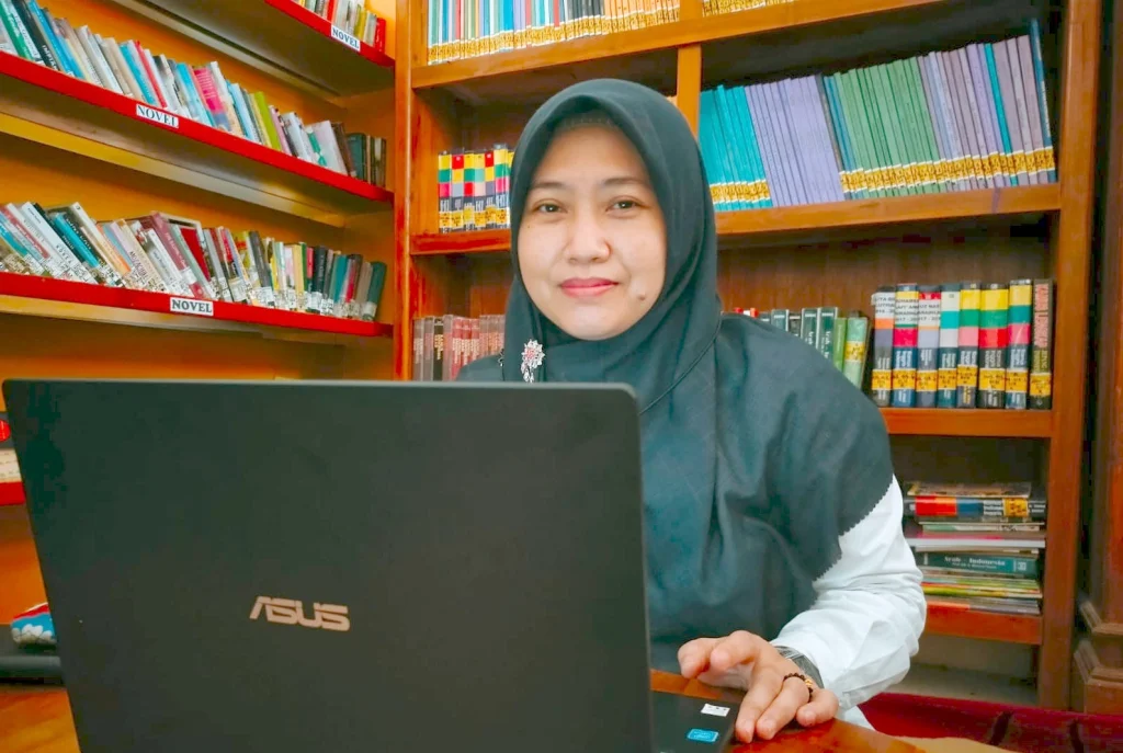 Guru Smamita Ikuti Program Japan Foundation