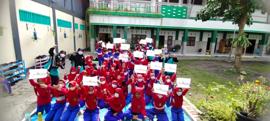 Semakin Bersinar, SD Almadany di Usia Empat Tahun