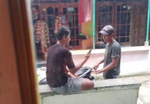 Bersahabat dengan si Bisu, Begini Cara Ngobrolnya