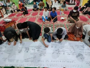 Saat Tangisan Pecah di Mabit Sekolah Kreatif Menganti
